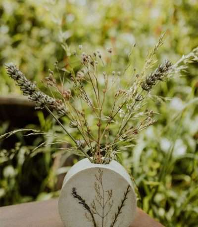 Grasses imprint round vase